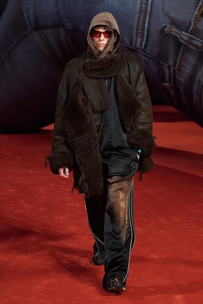 Look 38